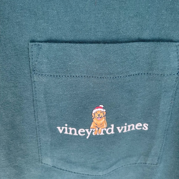 NWT Vineyard Vines Sleigh Dog holiday T-shirt - Picture 4 of 6